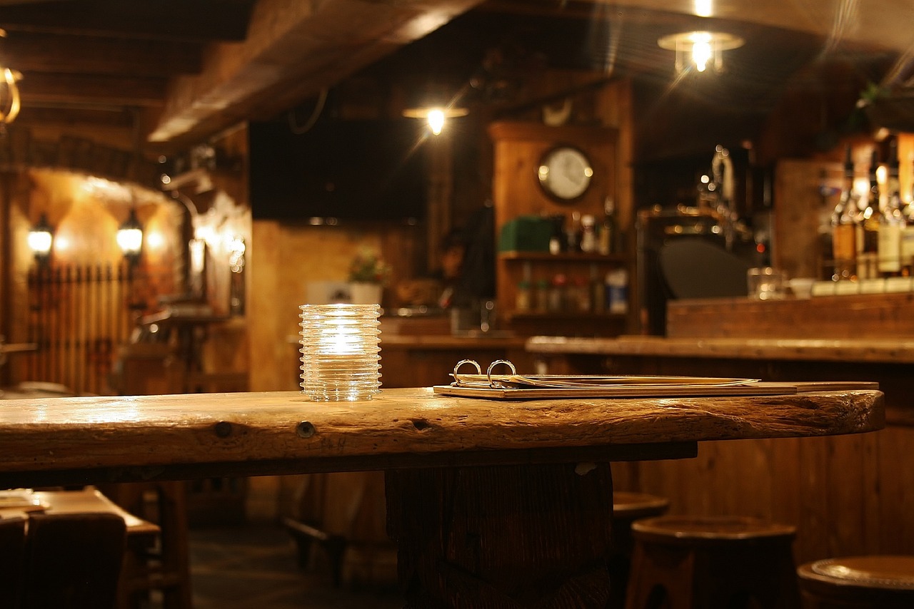 Costa de Almeria, O’Malley’s Irish Pub bar